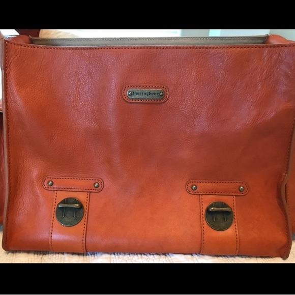 Herringbone V2 Camera Bag Camel Color - Picture 2 of 10